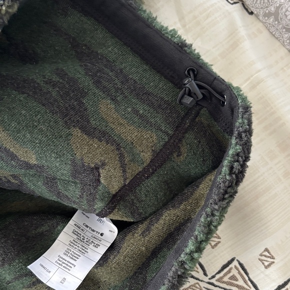 Carhartt Green Camouflage Fleece Jacket - Picture 6 of 8